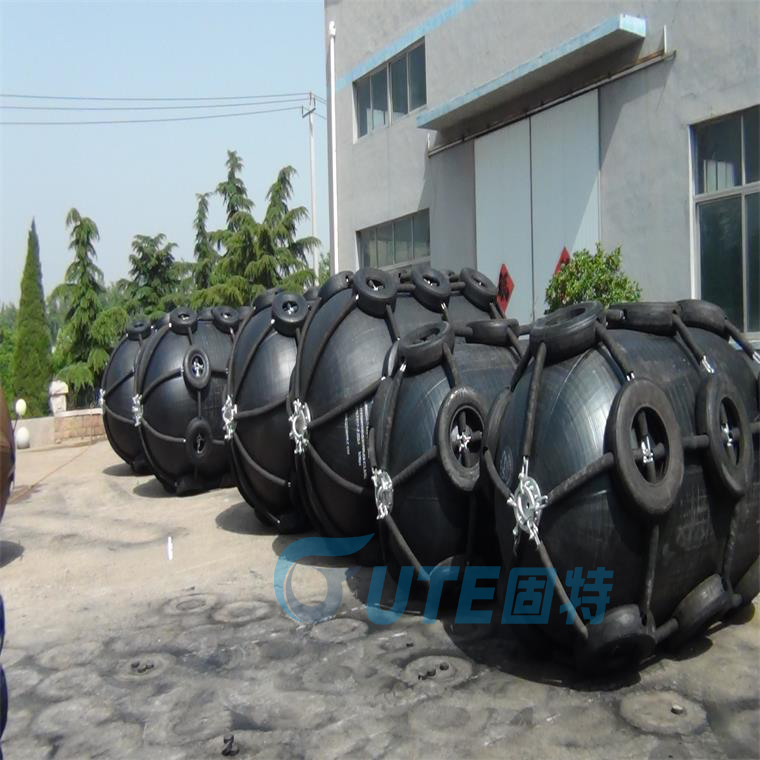 Inflatable backing ball Inflatable rubber fender Rubber fender